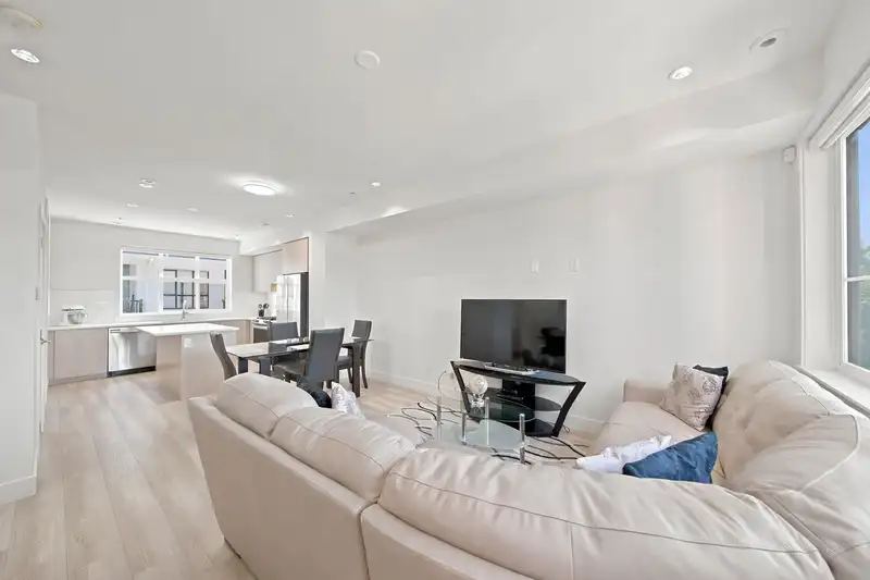 62 11556 72A AVENUE - photo 4 of 36