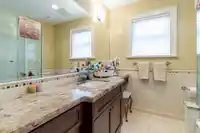 5570 BAILLIE STREET - thumbnail 22