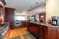 5570 BAILLIE STREET - thumbnail 6