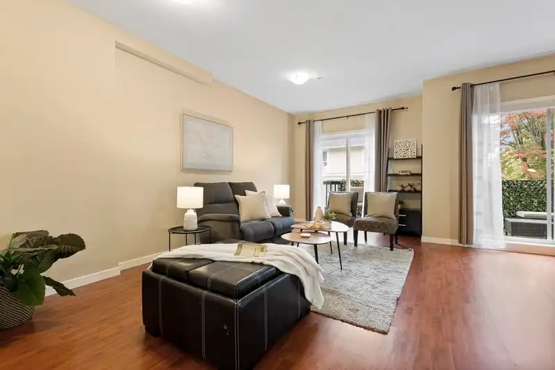 40 20159 68 AVENUE - photo 4 of 36
