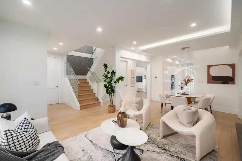 4068 W 15TH AVENUE - photo 2 of 32