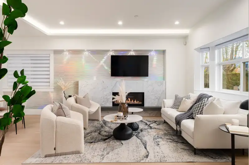 4068 W 15TH AVENUE - photo 3 of 32