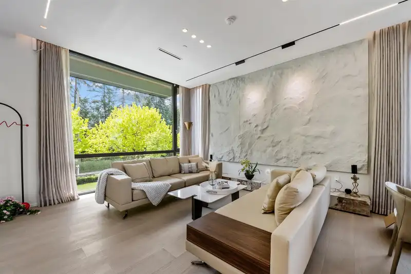 3823 W 51ST AVENUE - photo 3 of 36