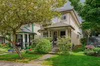 8676 207 STREET - thumbnail 1