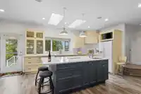 237 BALSAM AVENUE - thumbnail 10