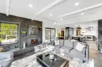 4178 DONCASTER WAY - thumbnail 15