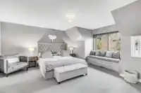 4178 DONCASTER WAY - thumbnail 23