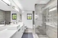 4178 DONCASTER WAY - thumbnail 26