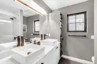 4178 DONCASTER WAY - thumbnail 31