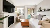 210 3105 LINCOLN AVENUE - thumbnail 3