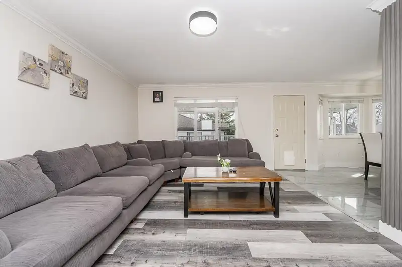 31000 SIDONI AVENUE - photo 2 of 40
