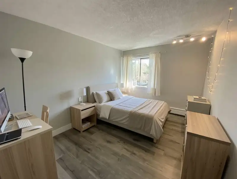312 13977 74 AVENUE - photo 3 of 7