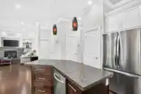 8266 211 STREET - thumbnail 11