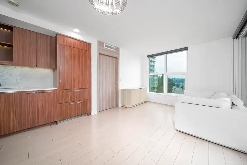 701 455 SW MARINE DRIVE - photo 1 of 28