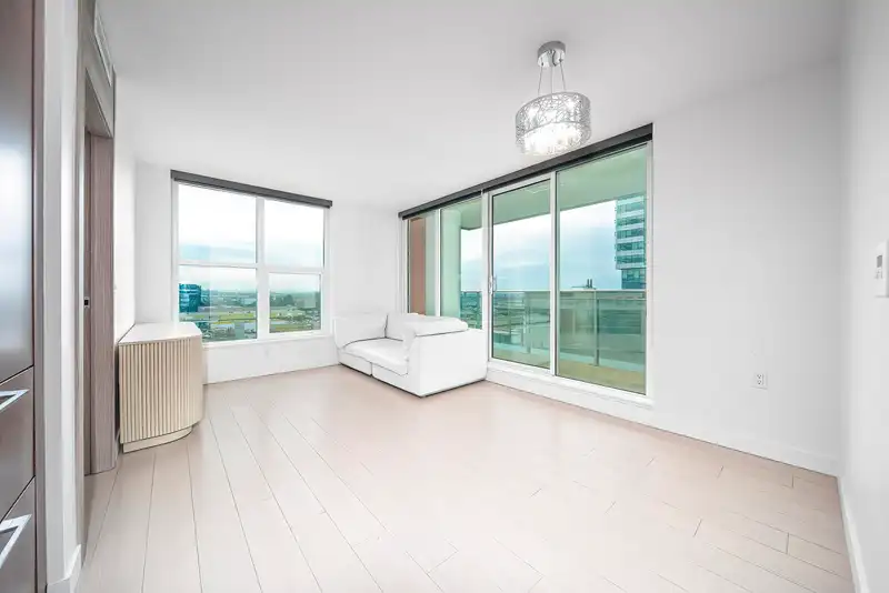 701 455 SW MARINE DRIVE - photo 3 of 28