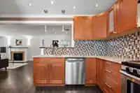 1050 E 10TH AVENUE - thumbnail 14
