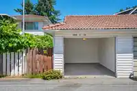 1050 E 10TH AVENUE - thumbnail 4