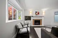 1050 E 10TH AVENUE - thumbnail 6