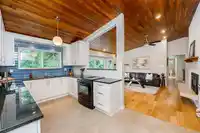 6115 SUNWOOD DRIVE - thumbnail 8