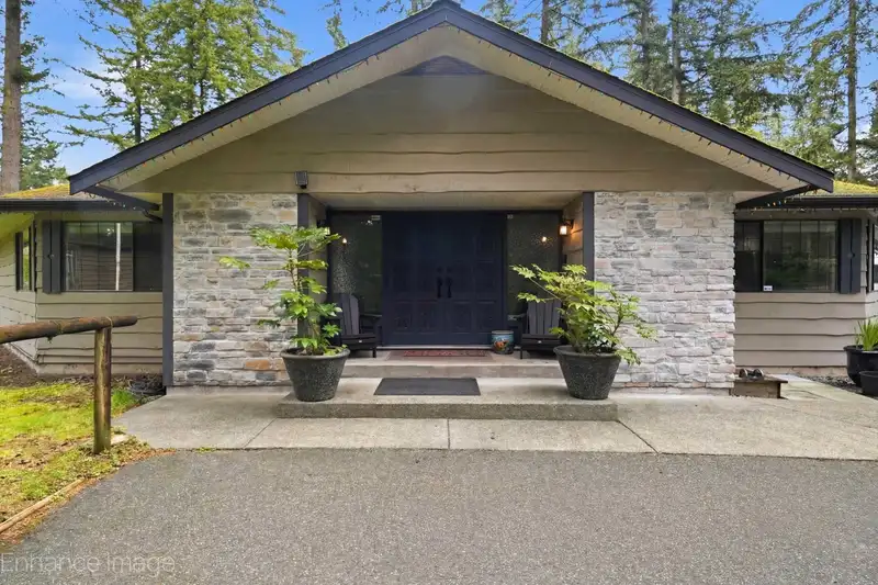 2890 202 STREET - photo 1 of 33