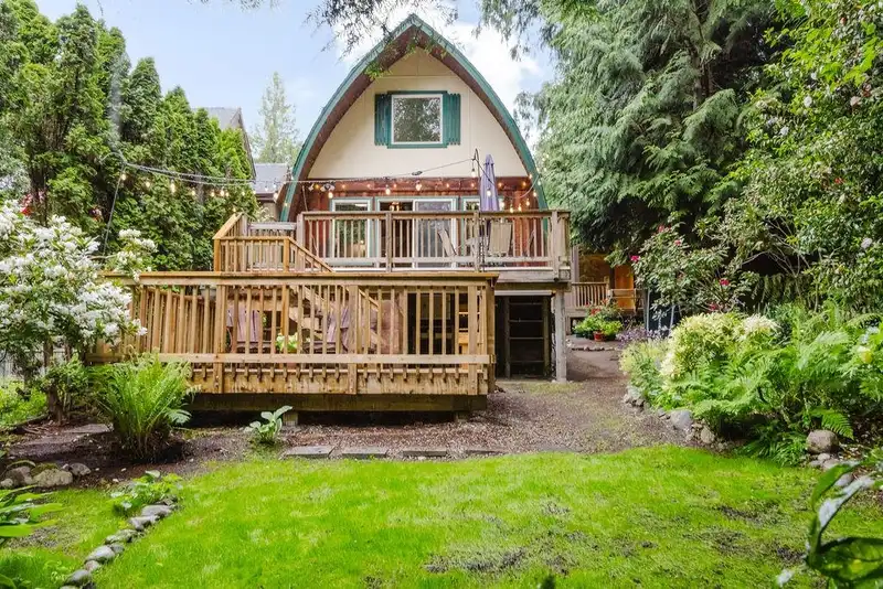 2829 LOWER ROAD - photo 1 of 40