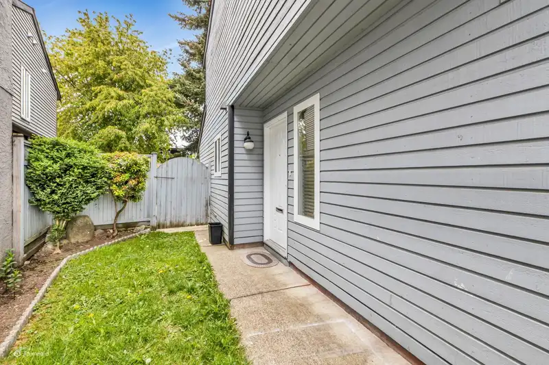7368 PARKWOOD DRIVE - photo 4 of 30