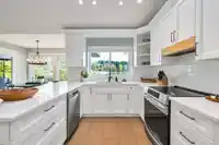3152 204 STREET - thumbnail 14