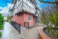 6139 OAK STREET - thumbnail 30