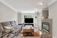 211 8115 121A STREET - thumbnail 3