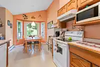 60 5216 201A STREET - thumbnail 6