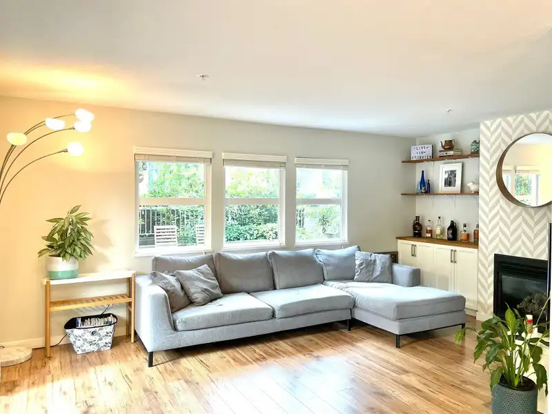 102 3008 WILLOW STREET - photo 1 of 27