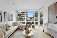 205 1331 MARINE DRIVE - thumbnail 2