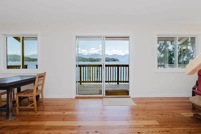 1498 TIDEVIEW ROAD - photo 4 of 38