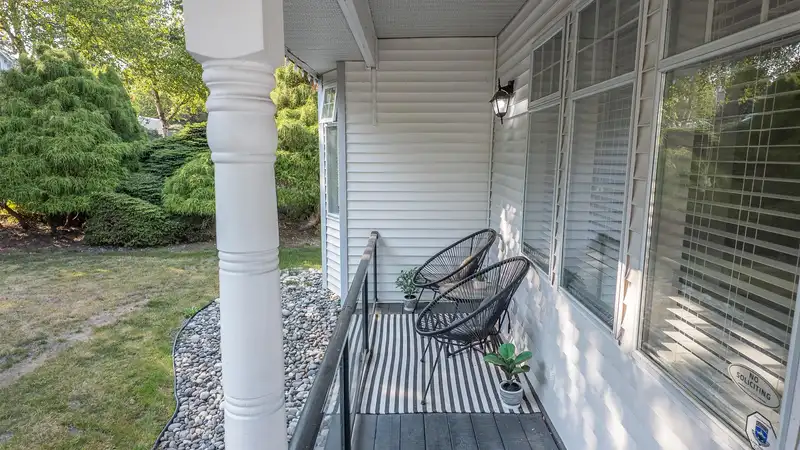 6096 KILLARNEY DRIVE - photo 2 of 40
