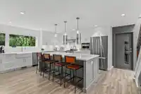 5664 MARINE DRIVE - thumbnail 4