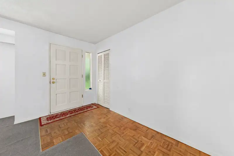 14750 60 AVENUE - photo 3 of 30