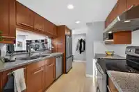 1201 183 KEEFER PLACE - thumbnail 3