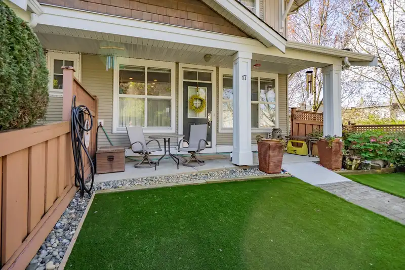 17 20460 66 AVENUE - photo 3 of 35