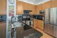 17 20460 66 AVENUE - thumbnail 6