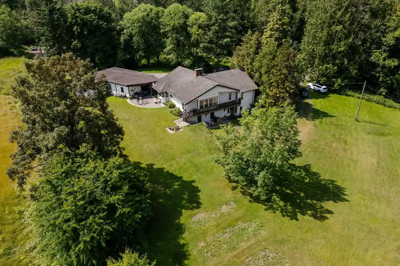 22801 48 AVENUE - photo 3 of 35
