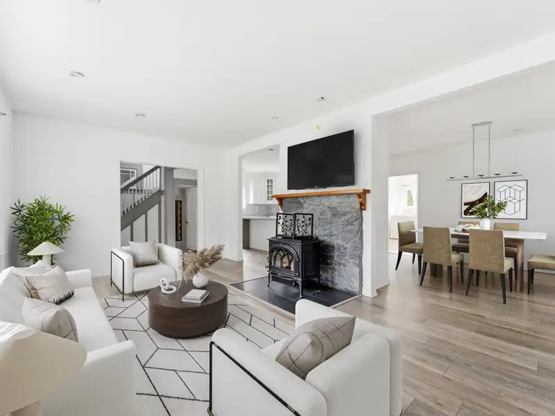5140 SPERLING AVENUE - photo 2 of 39