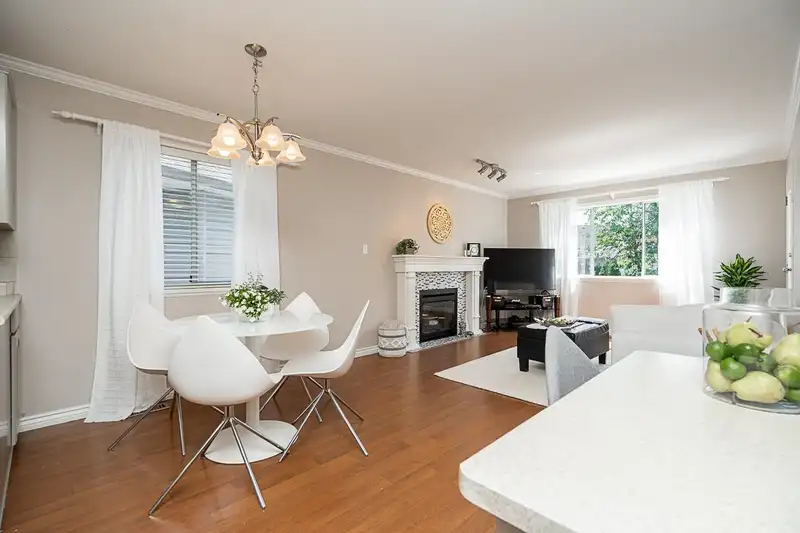1932 JACANA AVENUE - photo 2 of 35
