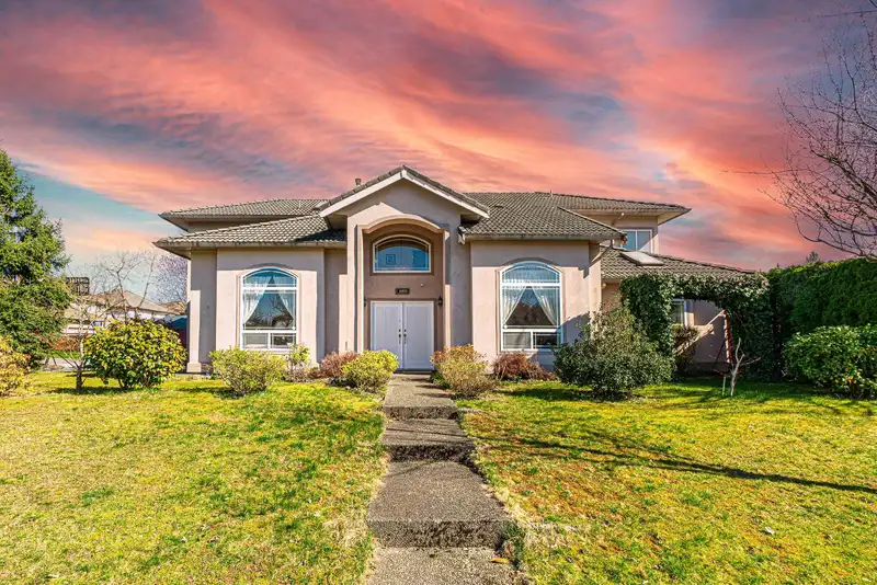 10970 155 STREET - photo 1 of 21