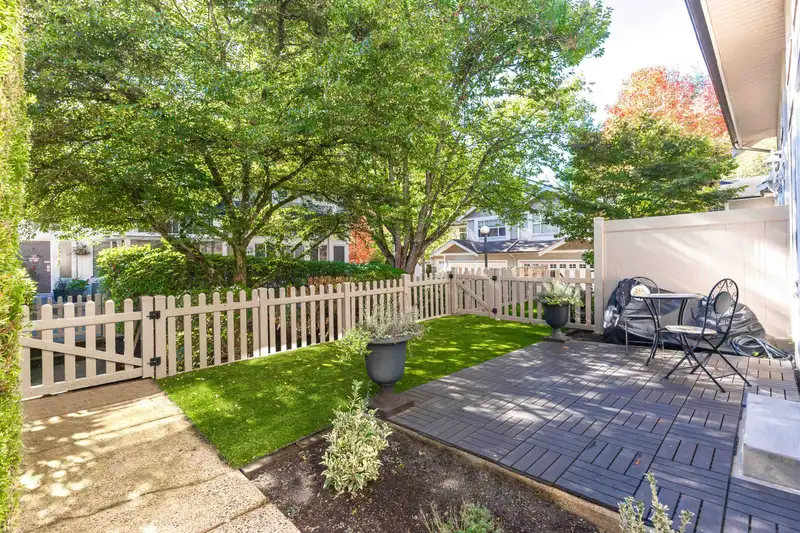 34 23343 KANAKA WAY - photo 3 of 32