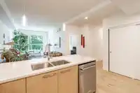 411 3182 GLADWIN ROAD - thumbnail 9