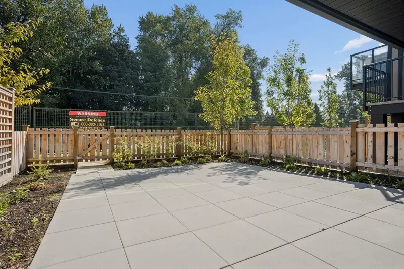 45 4337 BOUNDARY ROAD - photo 4 of 29