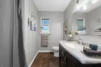 3774 QUALICUM CLOSE - thumbnail 29