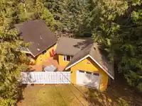 552 CLUB CRESCENT - thumbnail 35