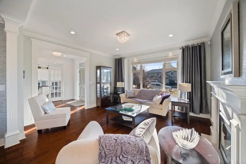 651 CHAPMAN AVENUE - photo 3 of 40