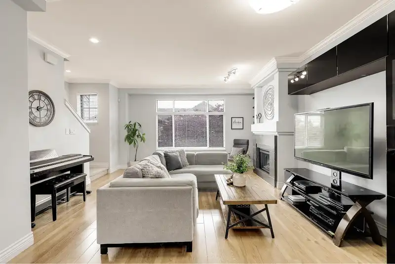 18 19330 69 AVENUE - photo 4 of 40